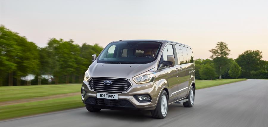  Ford Tourneo Custom 2017 года  (WW) (фото 11 из 11)